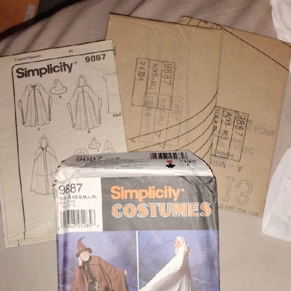 Simplicity Costumes - Picture 3 of 3